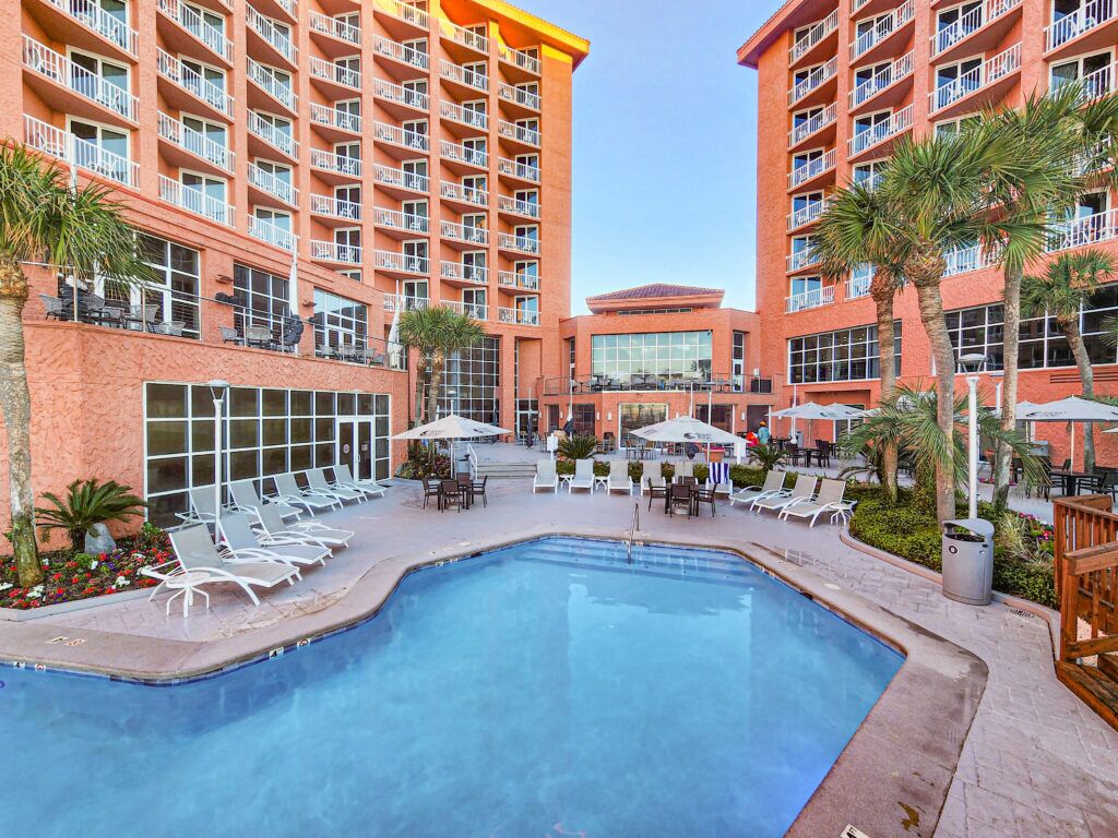 Resort brillant romantique ou charmant? Le week-end dans la dernière côte côtière Alabama